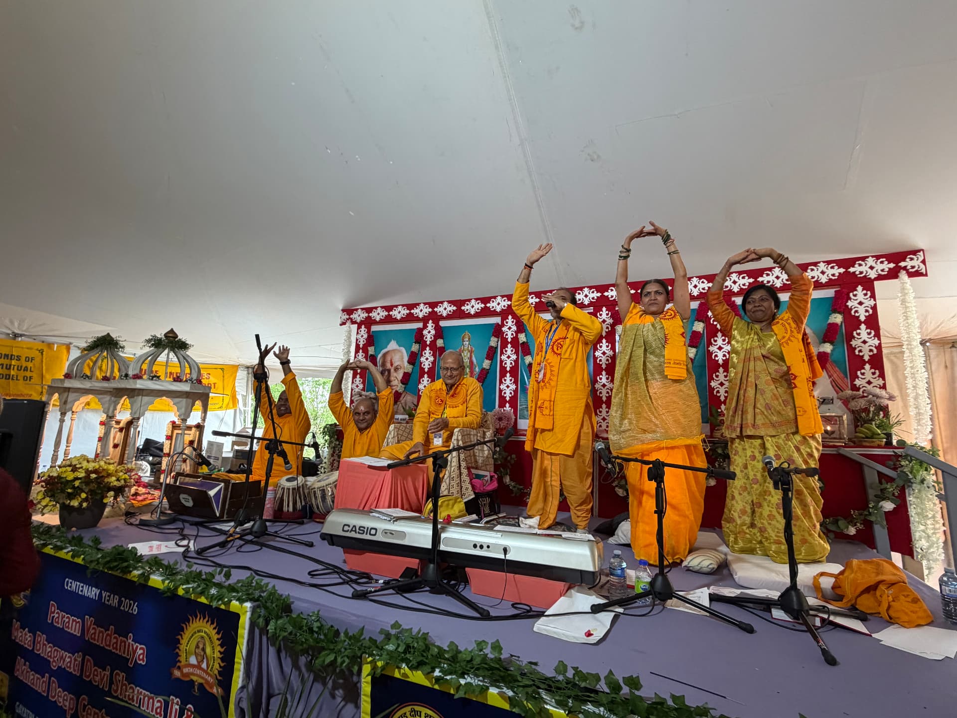 Pragna Sangeet team leading the prayer from the stage